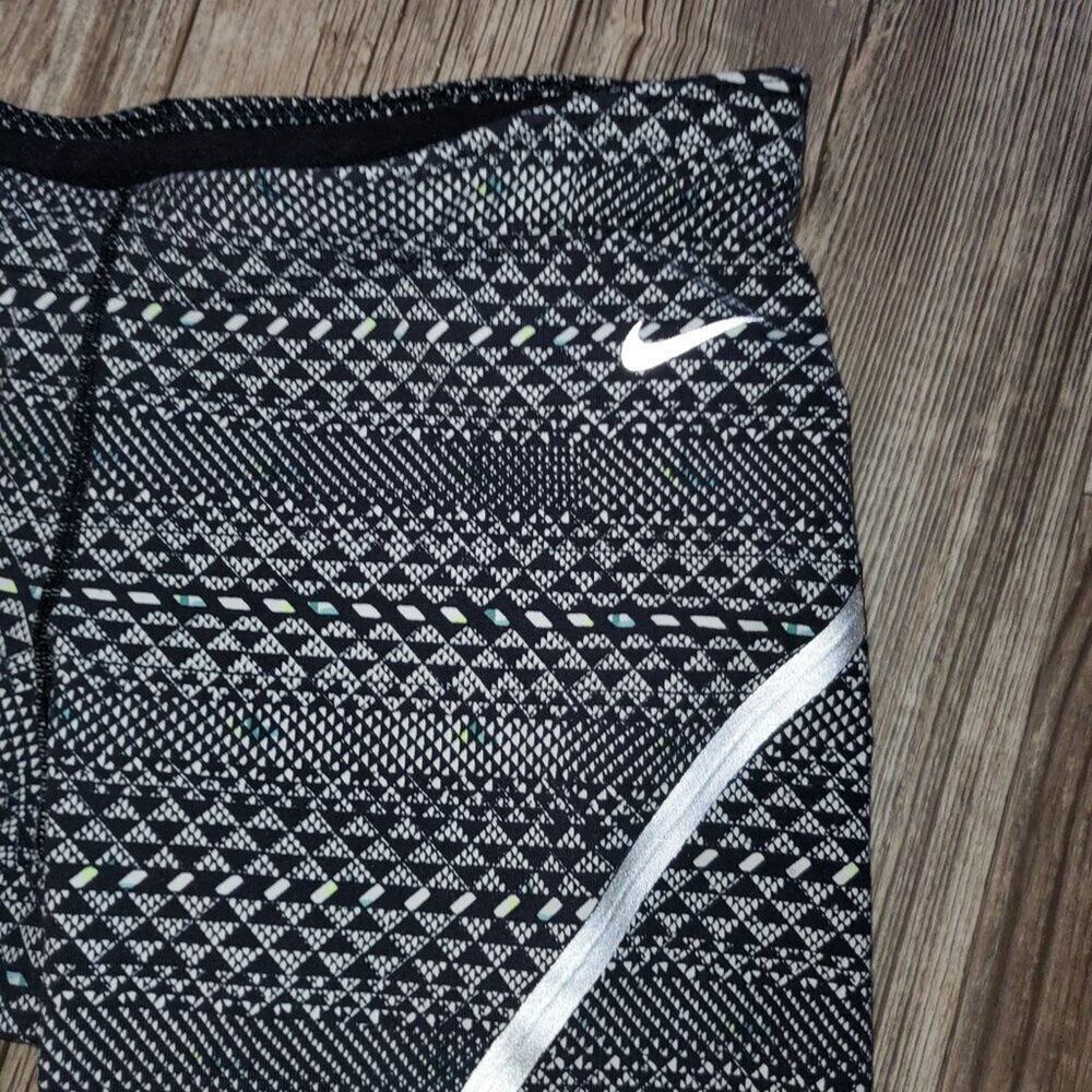 Nike Dri-Fit Lux Capri Reflective Crop LeggingsEUC - Picture 8 of 8